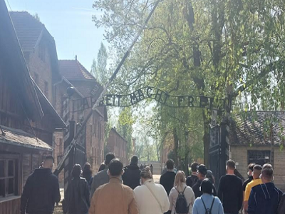 Reflecting on History: SOFCOM NCOs' Journey Through Krakow and Auschwitz